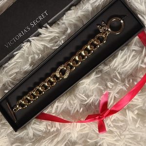 Vintage Victoria Secret chunky bracelet with toggle clasp